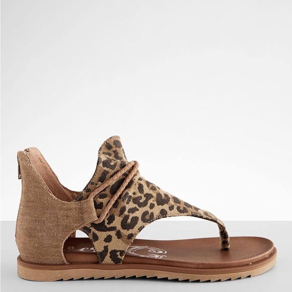 Size 9.5 Very G Sandals - Picture 4 of 6